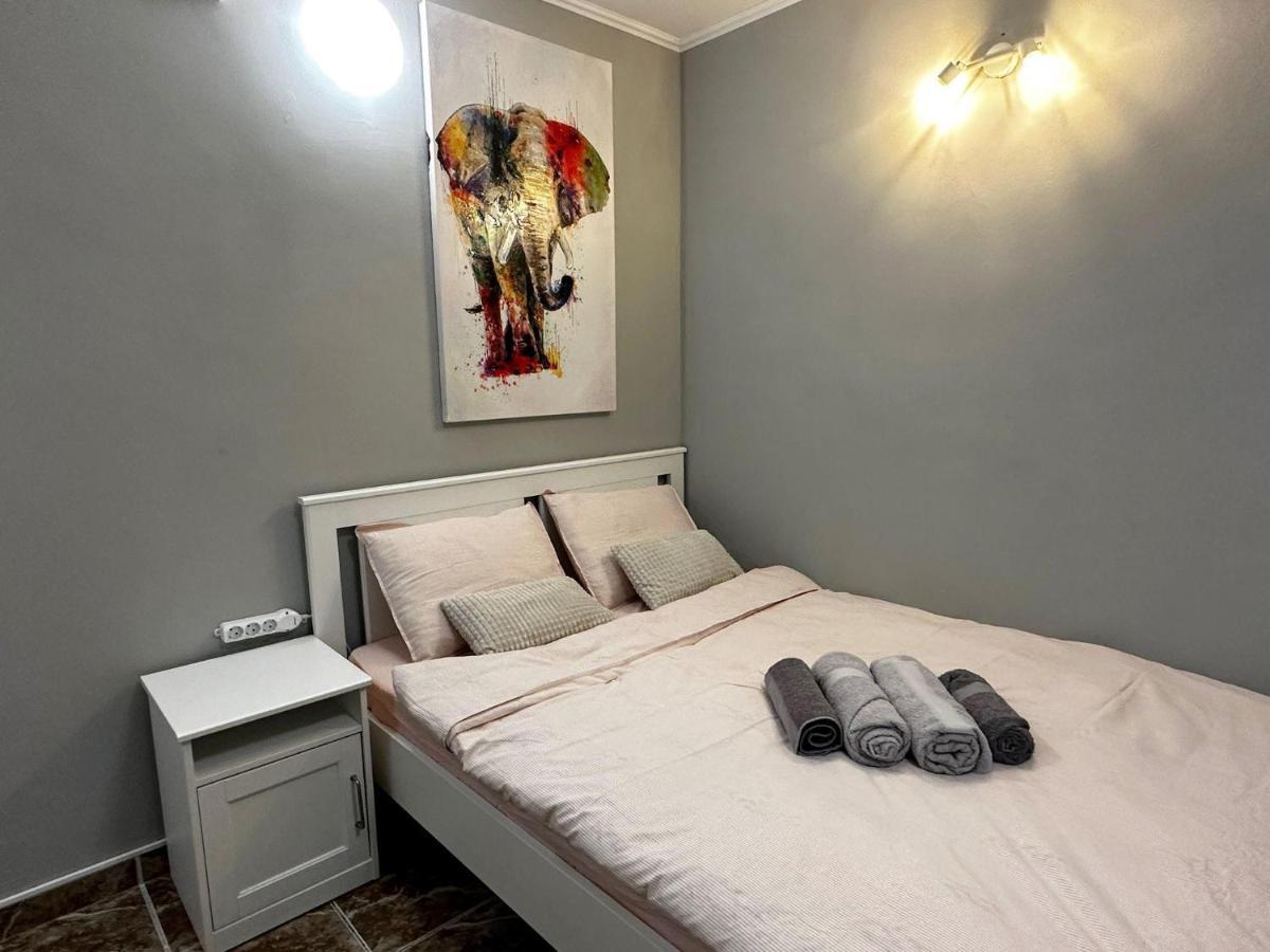 One Room Apartment Decebal Букурещ Екстериор снимка