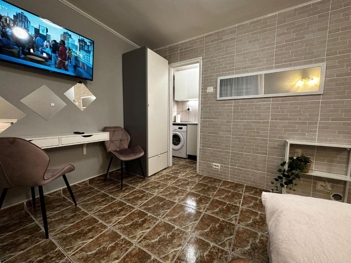 One Room Apartment Decebal Букурещ Екстериор снимка