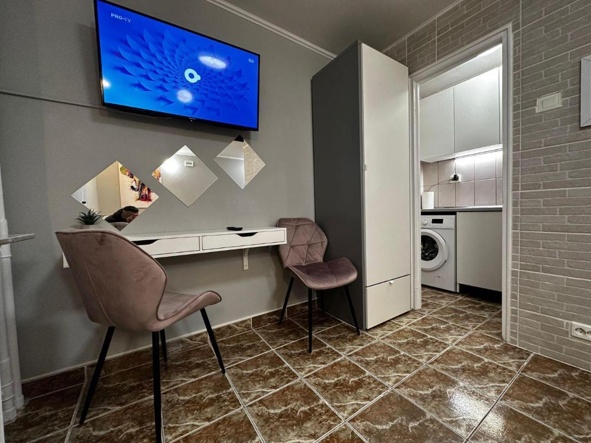 One Room Apartment Decebal Букурещ Екстериор снимка